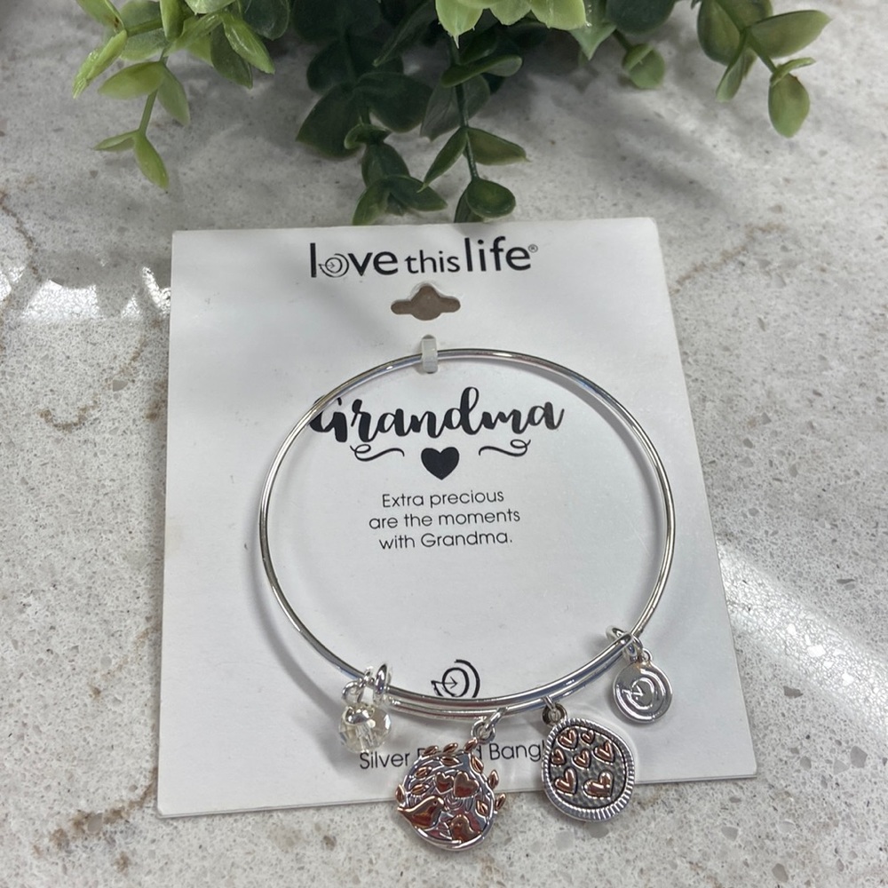 Love this life GRANDMA silver plated Bangle